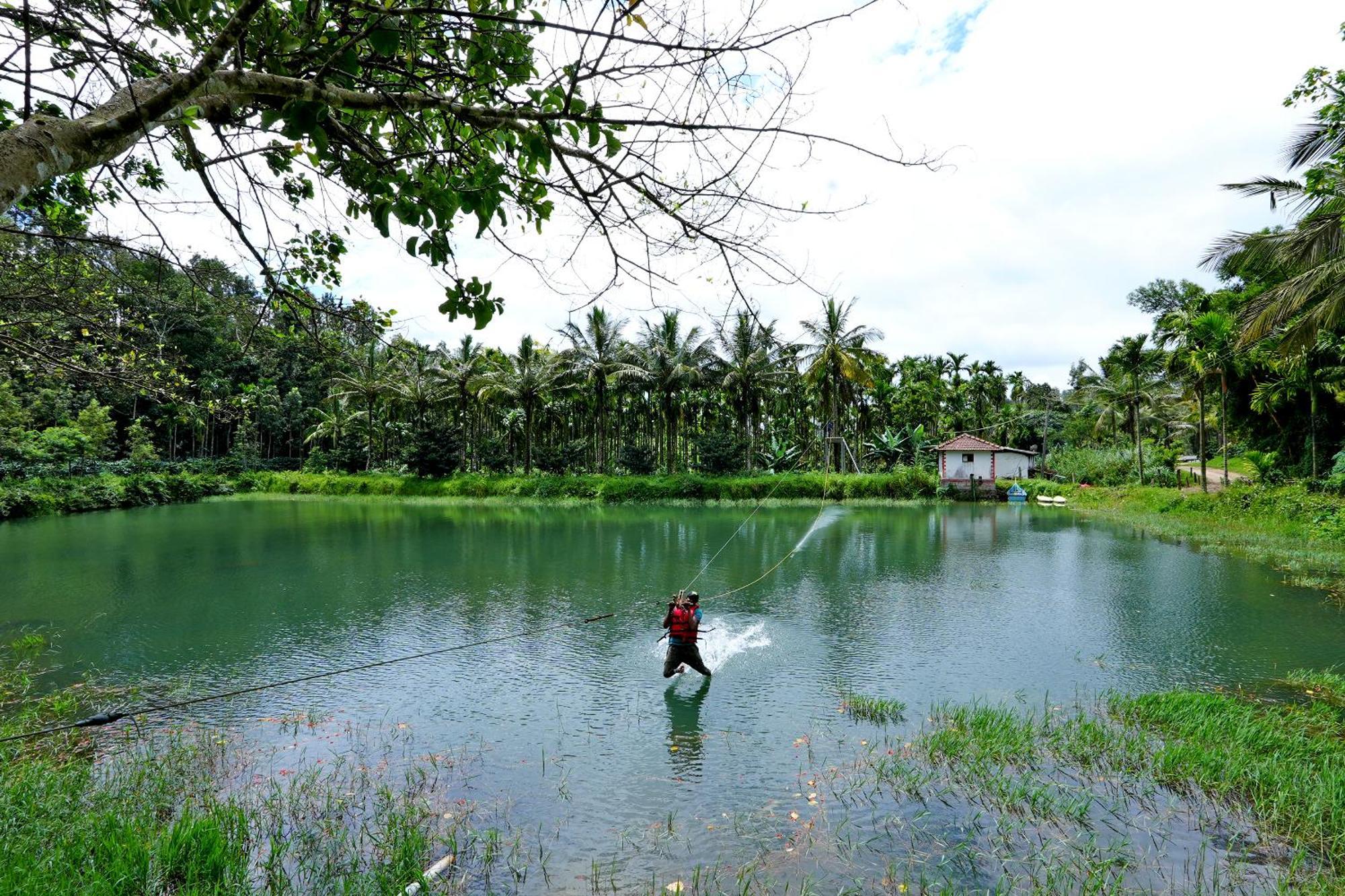 Leisure Homestay - Pool, Boating, Zipline, Home Food, Estate Chikmagalūr Exteriér fotografie